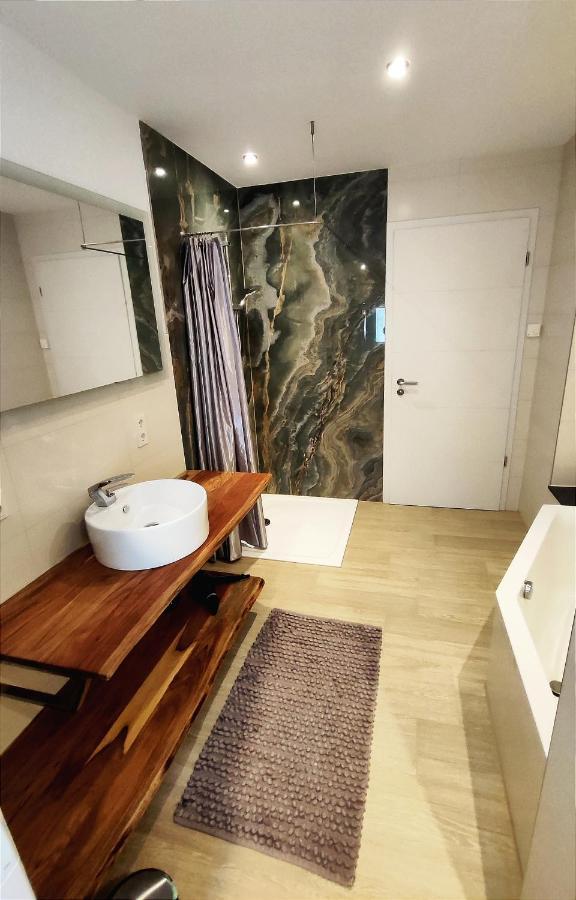 Komfortzone - Stilvolle Gaestewohnung In Marburg Εξωτερικό φωτογραφία